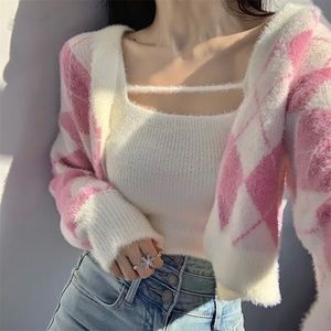 Cute pink n white sweater